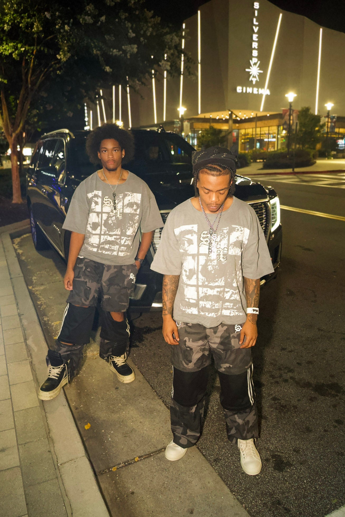 Face tee