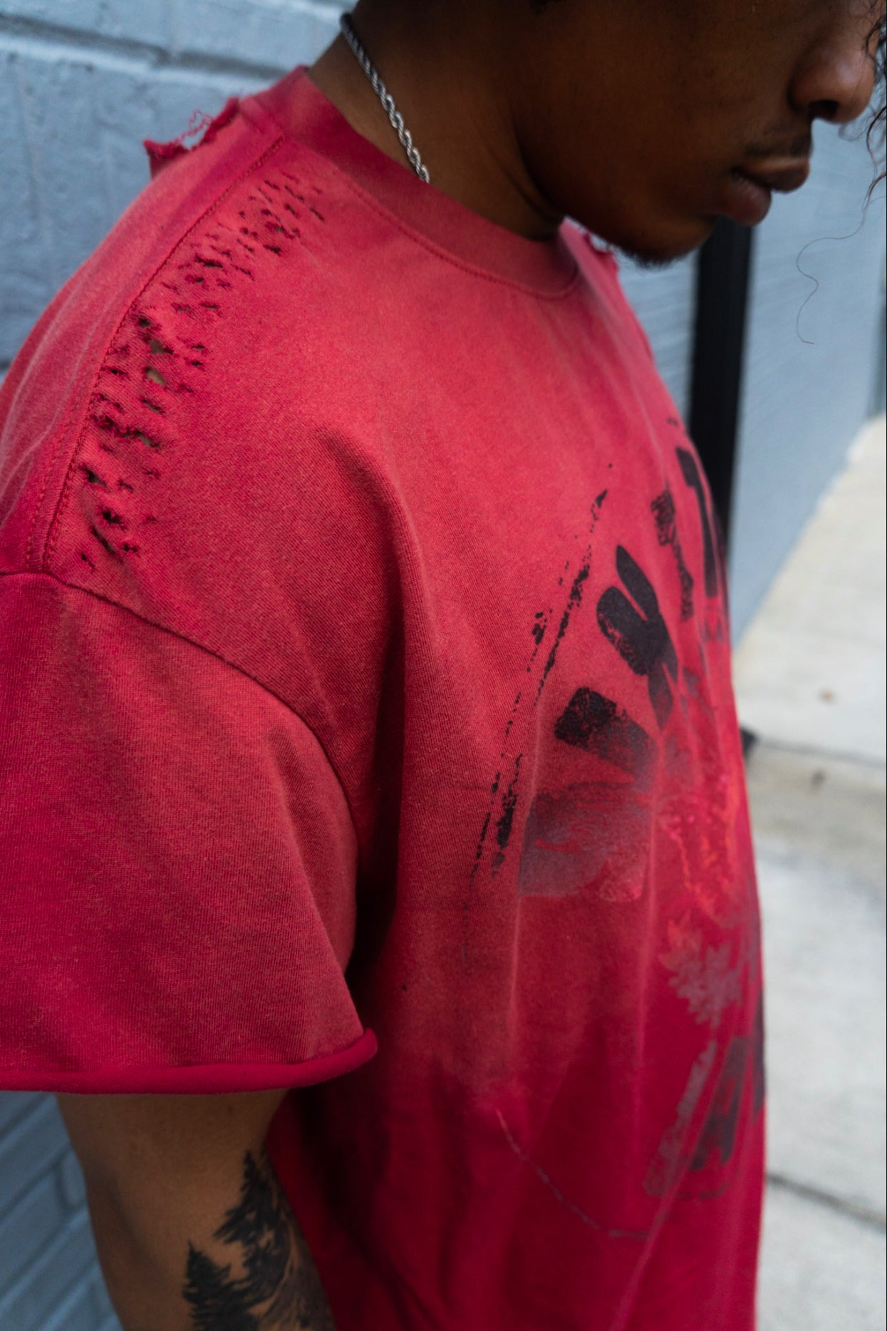 SIX DA LABEL TEE