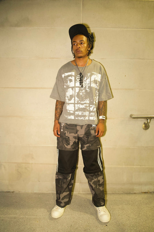 Face tee