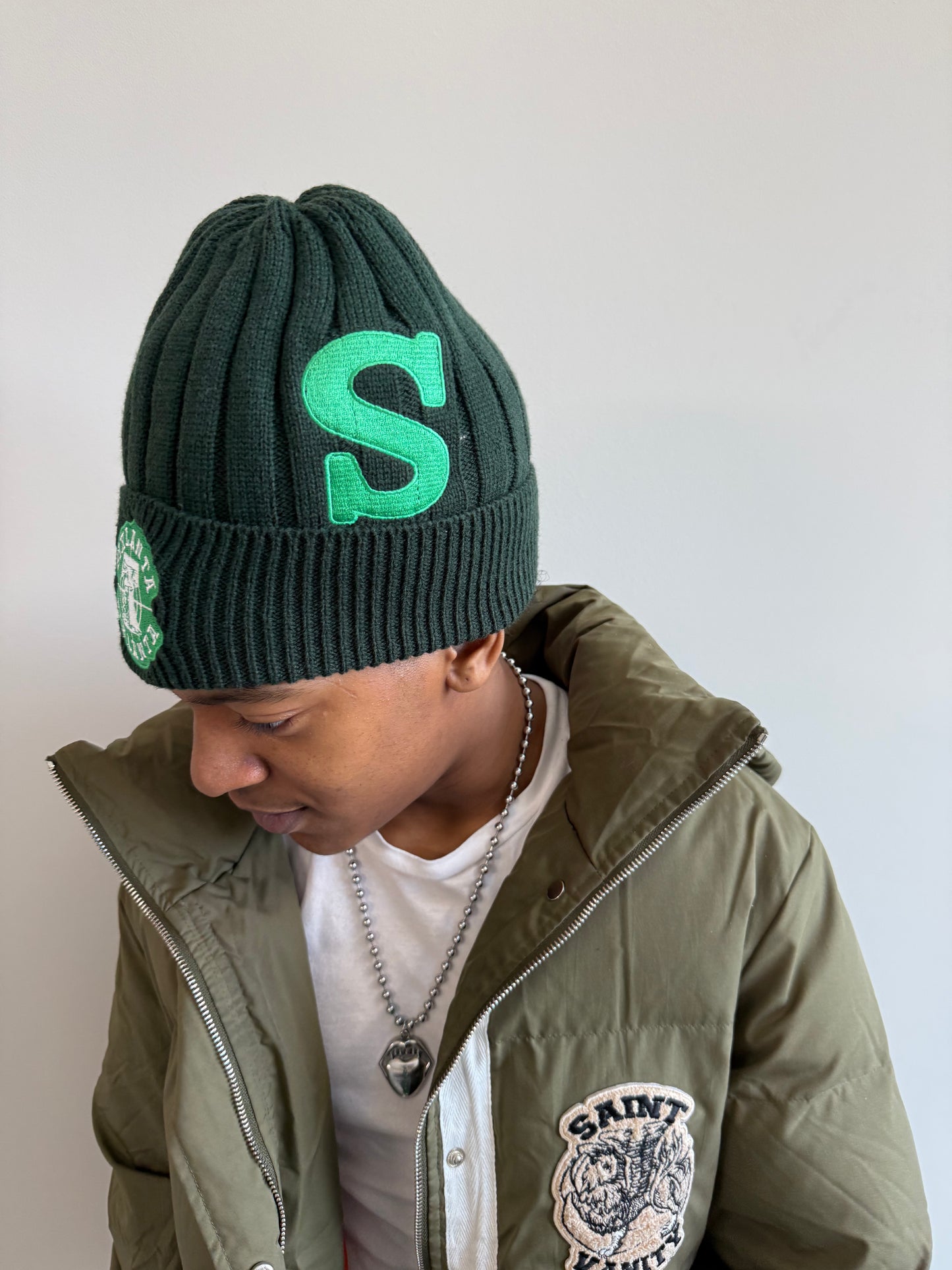 V4 SIX beanies