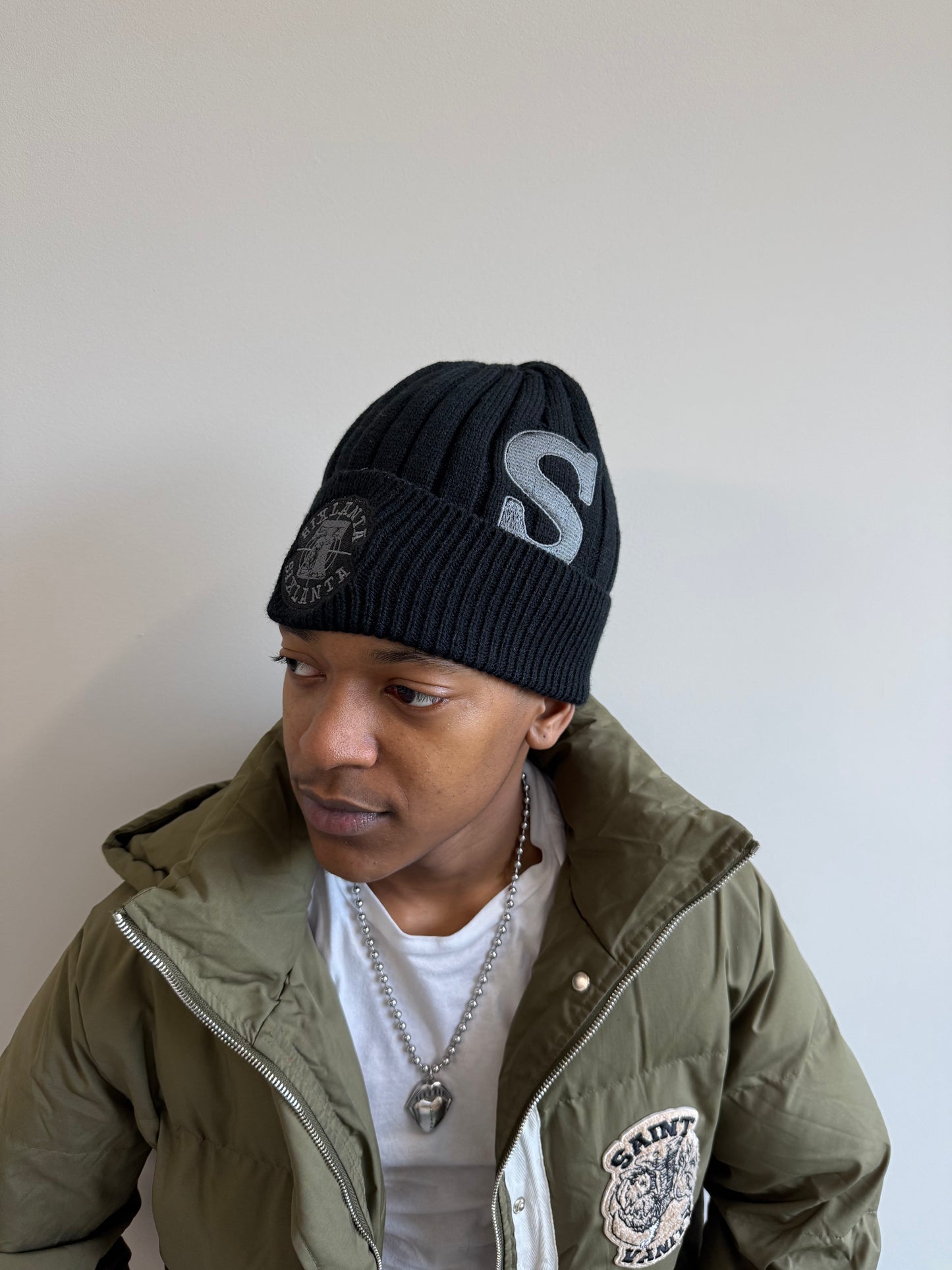 V4 SIX beanies
